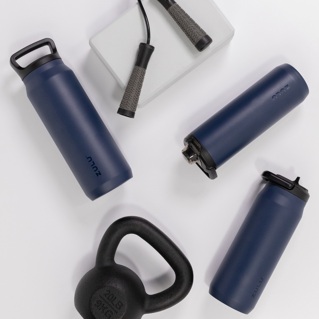 base-stainless-steel-bottle-with-three-lids-h0 zulu_base_navy_1_833e5a5b-ef76-4a12-bb70-abb75cbc2014.png
