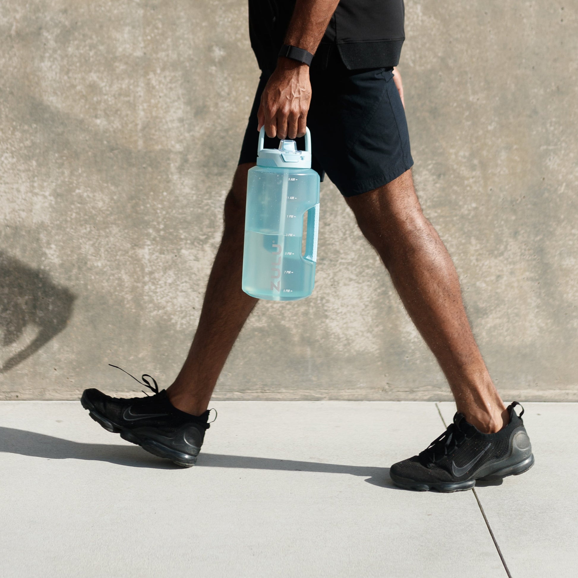 goals-gallon-128oz-water-bottle-with-straw-f6 A75I8756.jpg